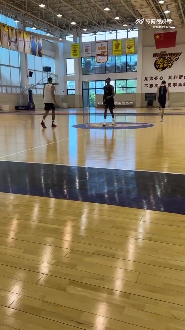 两个恶鬼就位！赵探：广东宏远另一外援威尔·巴顿也加盟球队