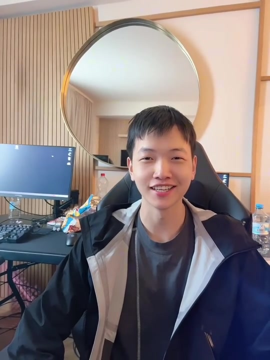 TES分享Creme短视频：今天的任务是为明天的比赛做好准备！明天来吧